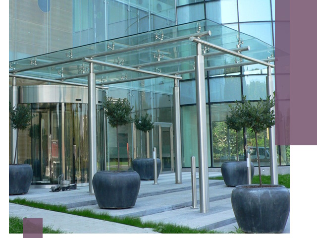 Навесы из стекла на заказ в Воскресенске — монтаж и установка