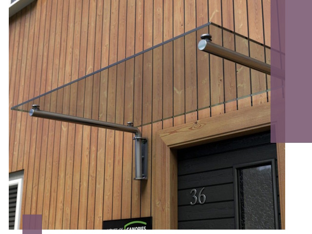 Стеклянные козырьки на входы и фасады в Воскресенске